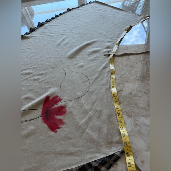 Elegant wraparound Linen Beige Skirt w Black Trim, Handpainted Flower,Size S-M - Picture 11 of 13